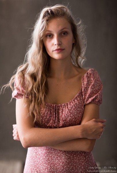 Renata - a 22-year-old natural blonde woman photographed in July 2021 by Serhiy Lvivsky, portrait 9 out of 14