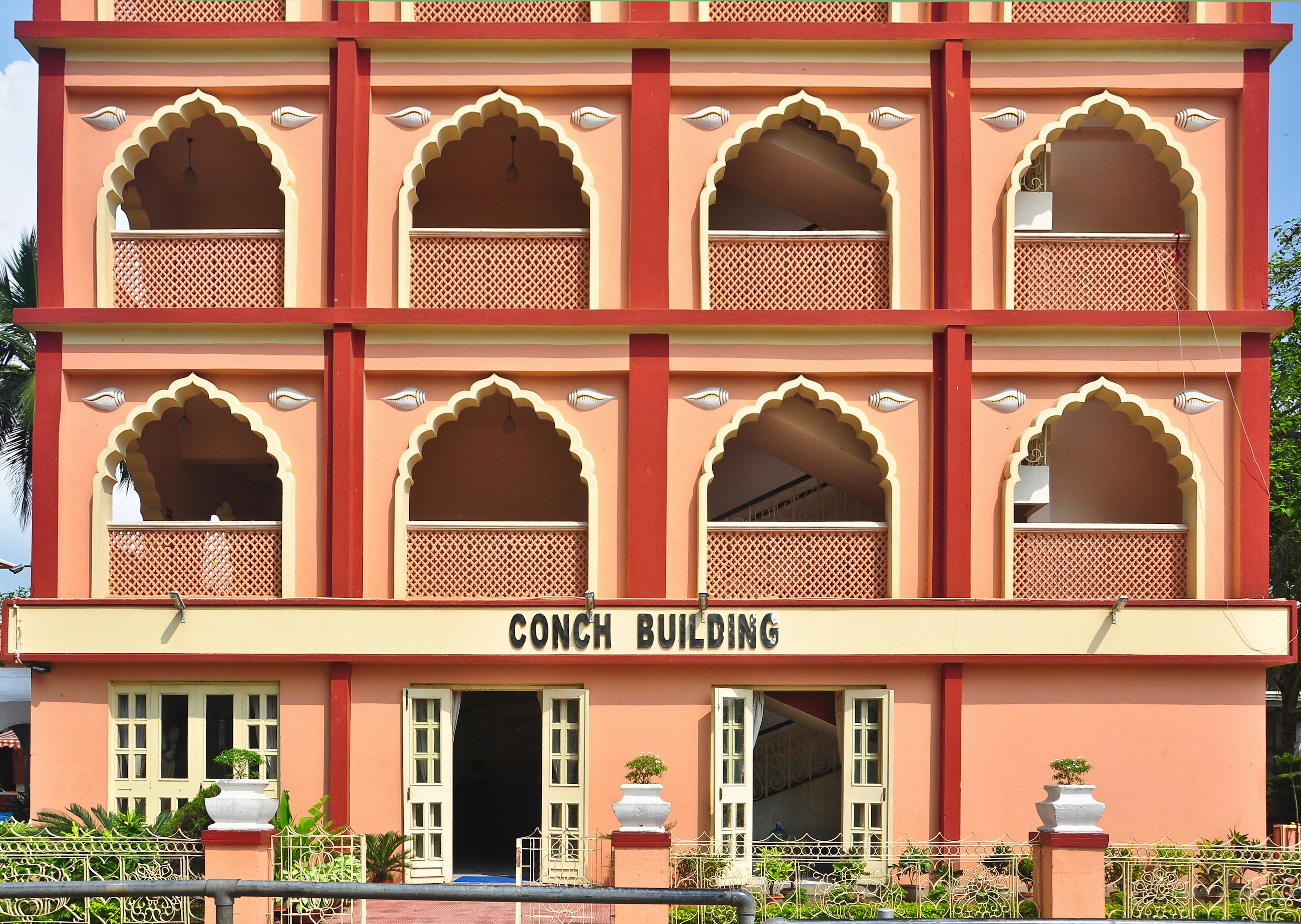 Conch Building, Iskcon, Mayapur 07102013