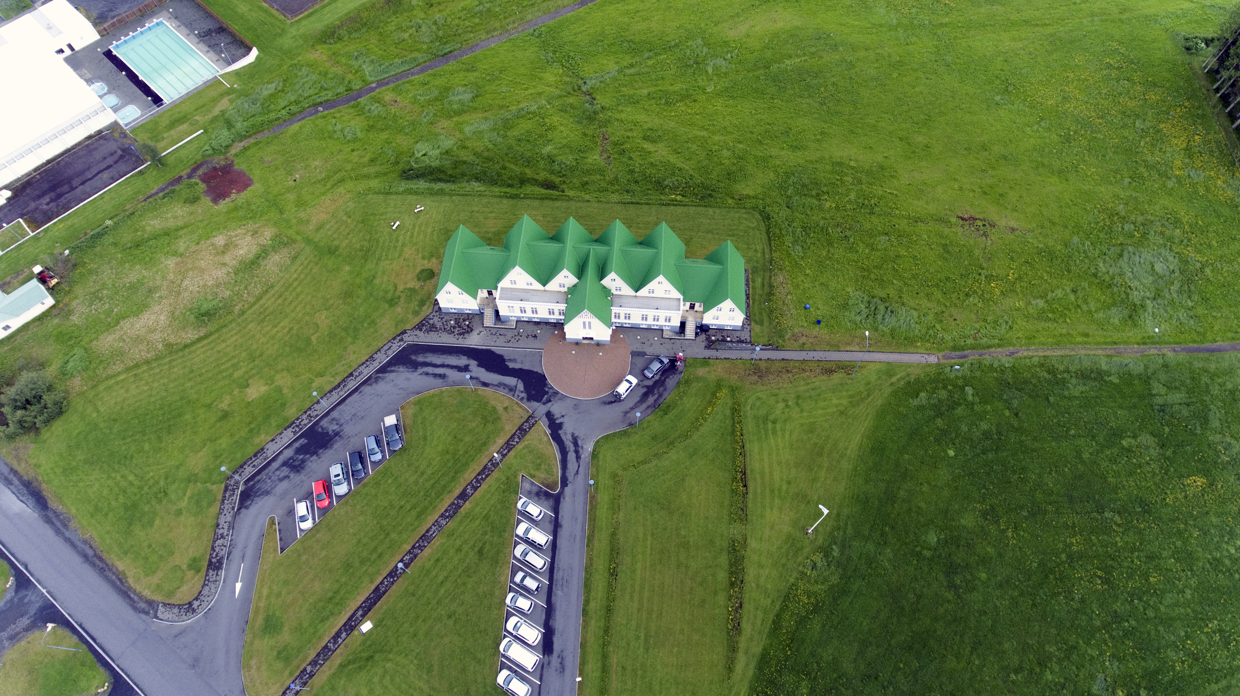 Héraðsskólinn Schoolhouse from the sky