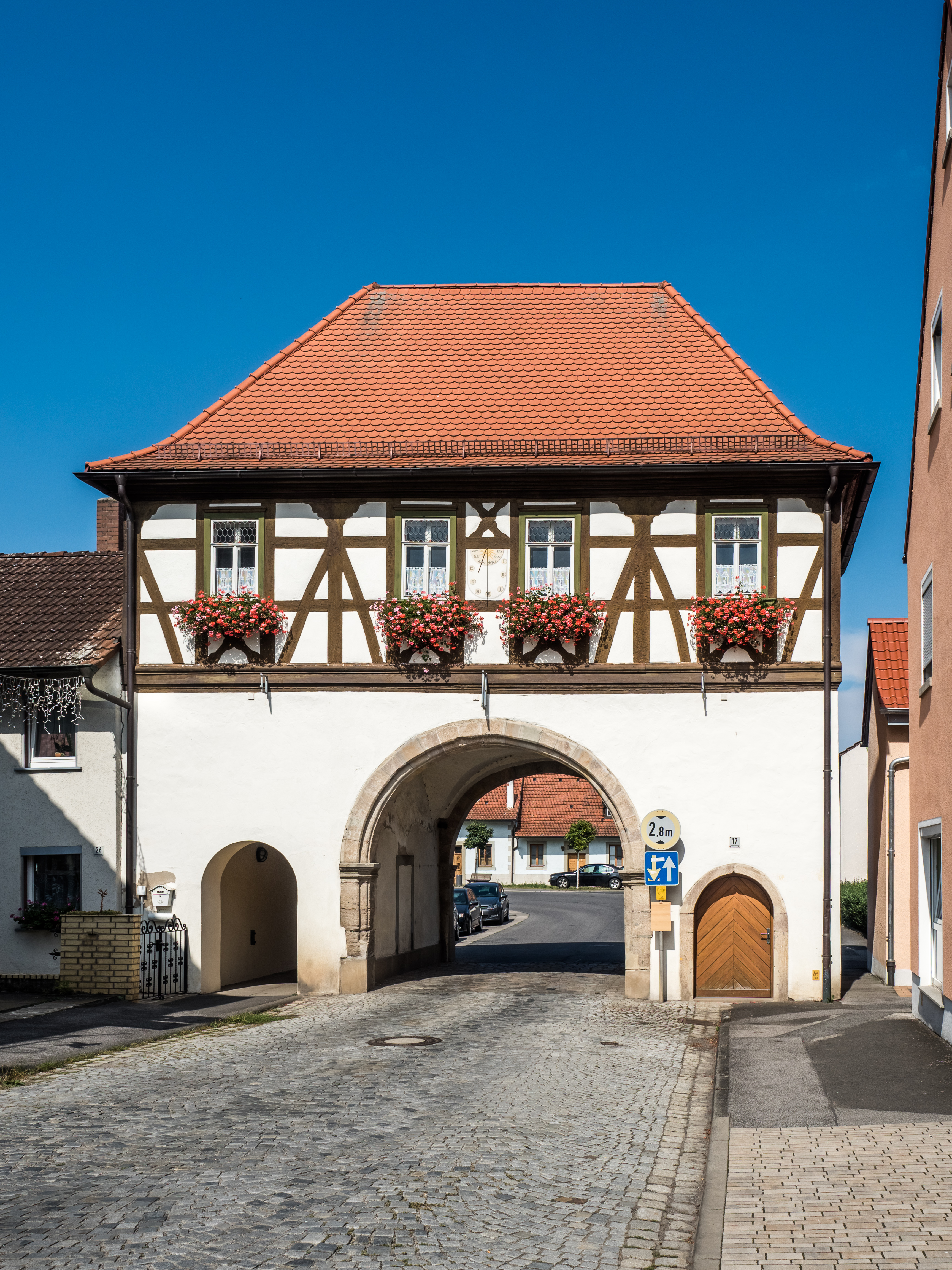 Hofheim-city-gate-8287607
