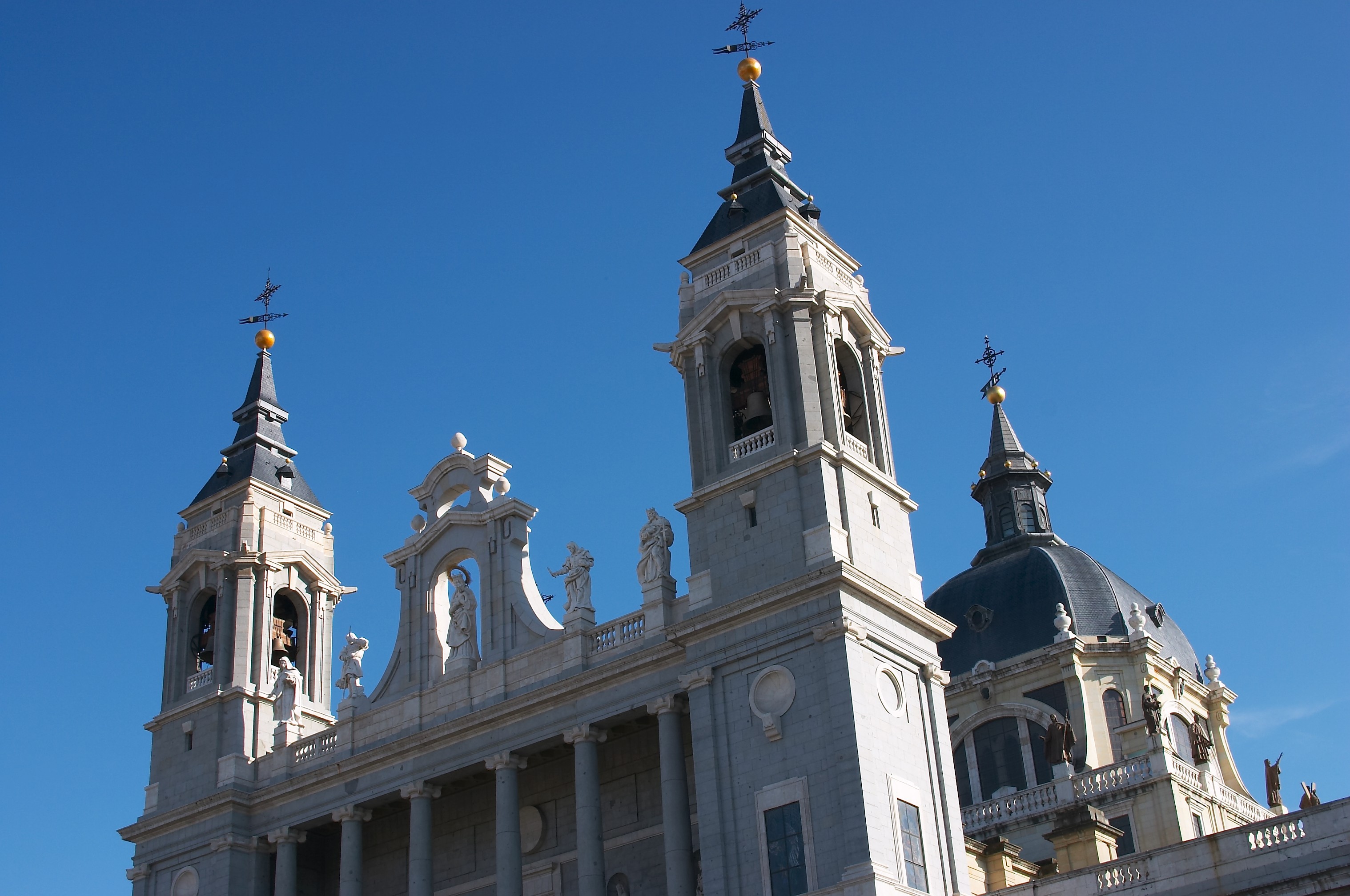 Madrid - Catedral de la Almudena - 20060917b