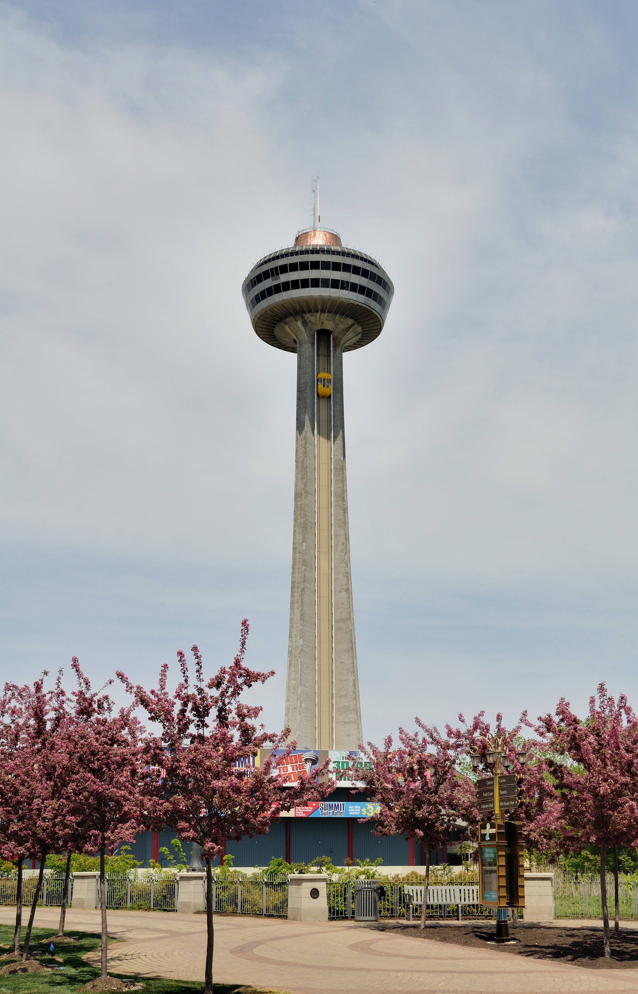 Niagara Falls - ON - Skylon Tower4