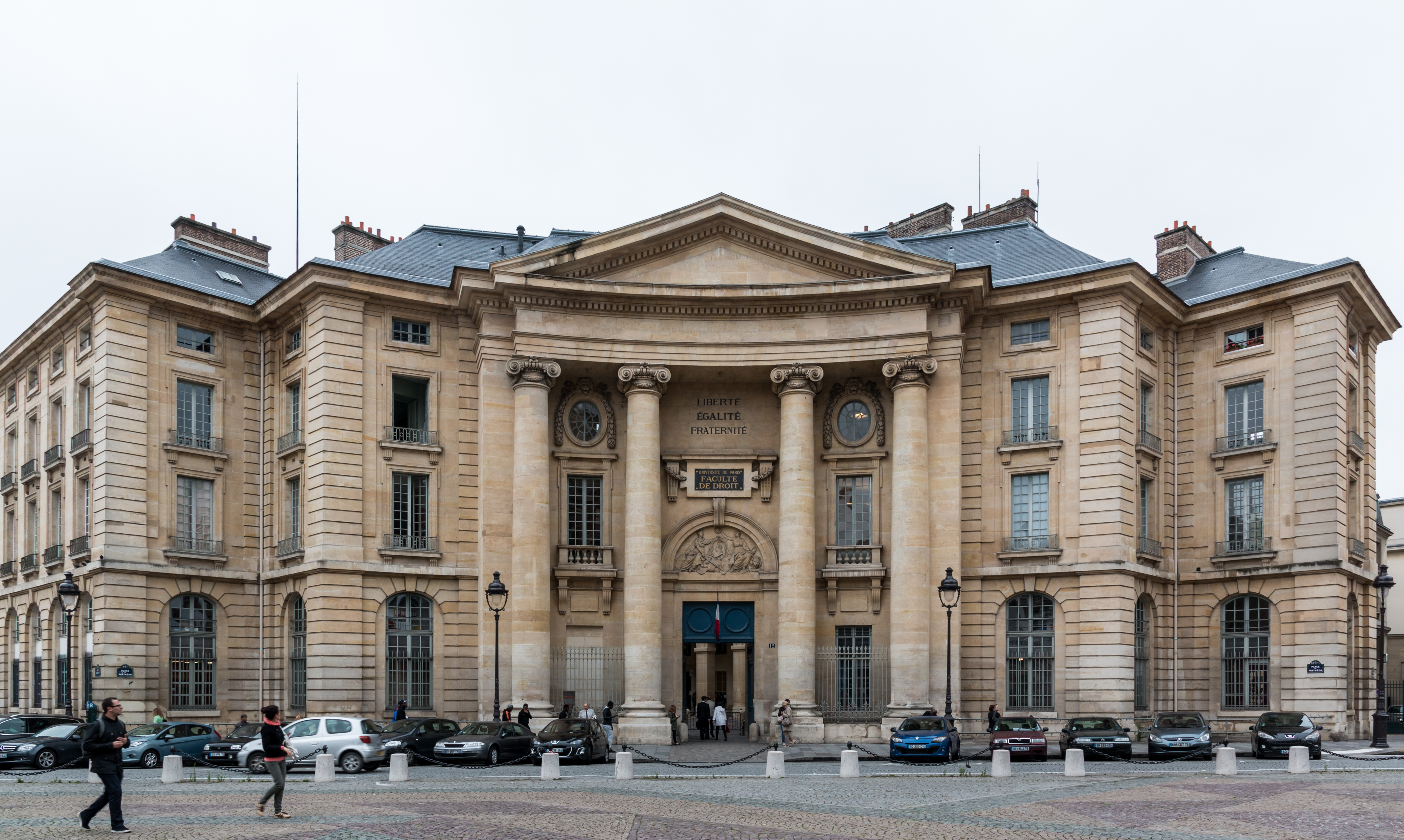 Paris, Université Panthéon-Assas, Faculté de droit -- 2014 -- 1672