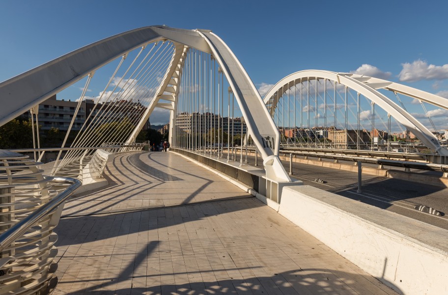 15-10-28-Pont Bac de Roda Barcelona-RalfR-WMA 3105
