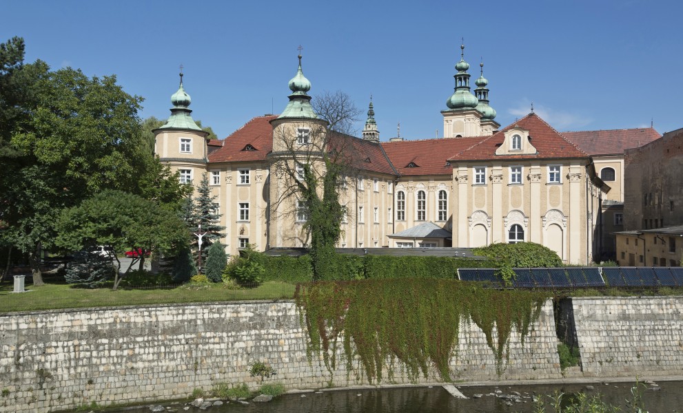 2014 Klasztor franciszkanów w Kłodzku 01