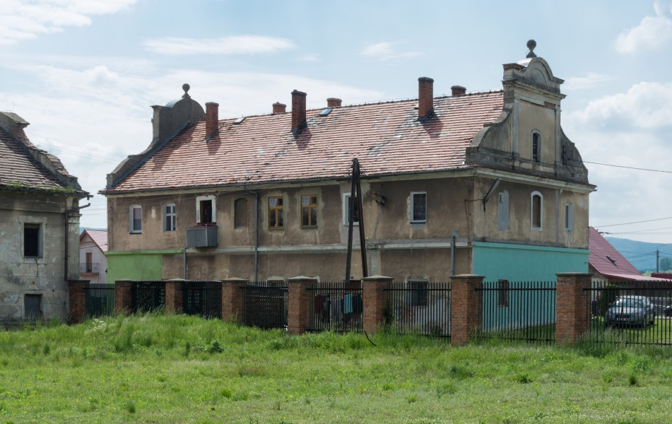2015 Pałac w Żelaźnie, oficyna mieszkalna 01