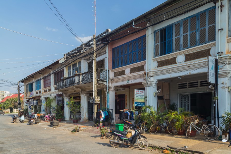 2016 Kampot, Stare budynki na ulicy nr 726 (04)