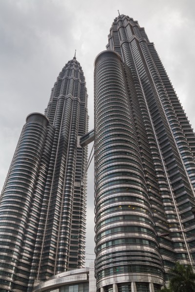 2016 Kuala Lumpur, Petronas Towers (11)