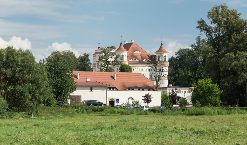 2016 Pałac i folwark w Wojanowie 1