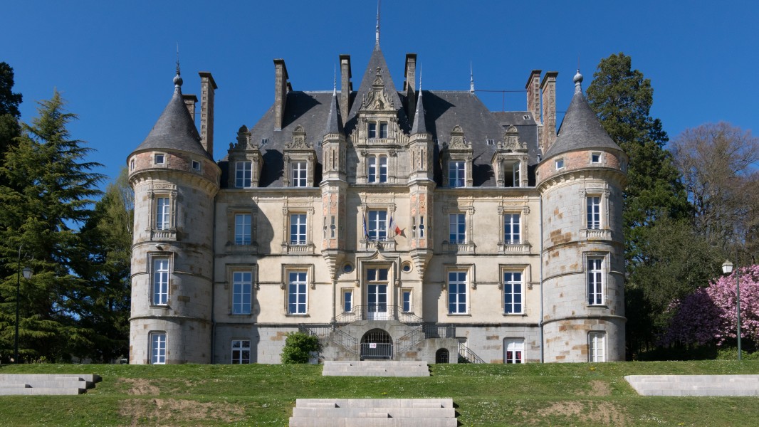 2017-04 Town hall of Bagnoles-de-l'Orne
