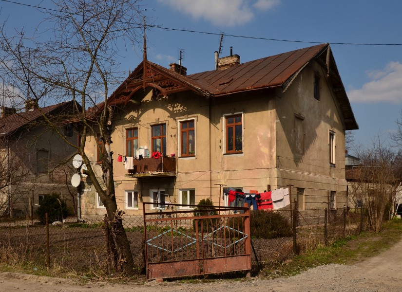 3 Roztochcha Street, Zhovkva (03)