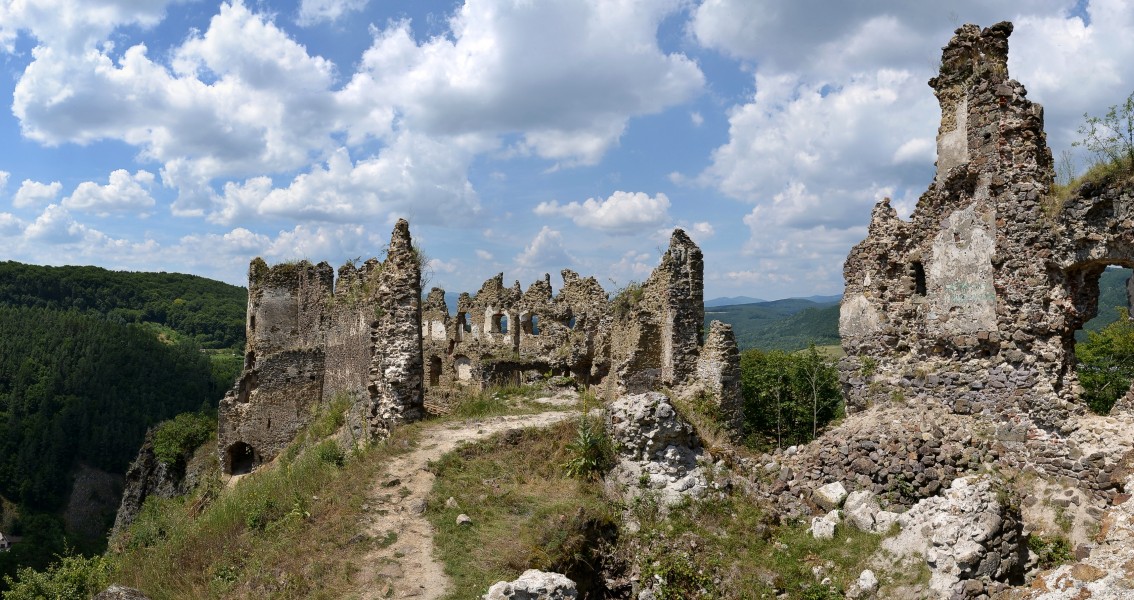 Šášovský hrad (by Pudelek) 1