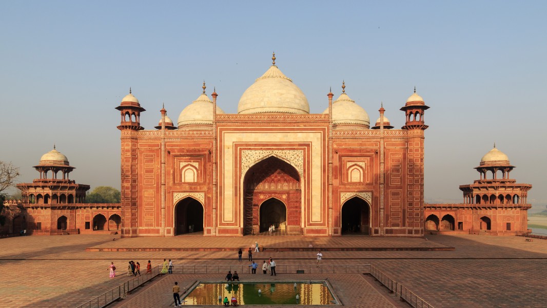 Agra 03-2016 08 Taj Mahal complex