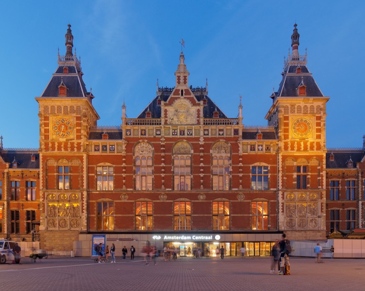 Amsterdam Central Station 2132