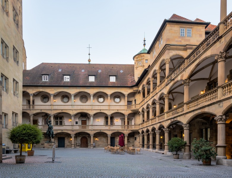 Arkadenhof Altes Schloss Stuttgart 2015 02