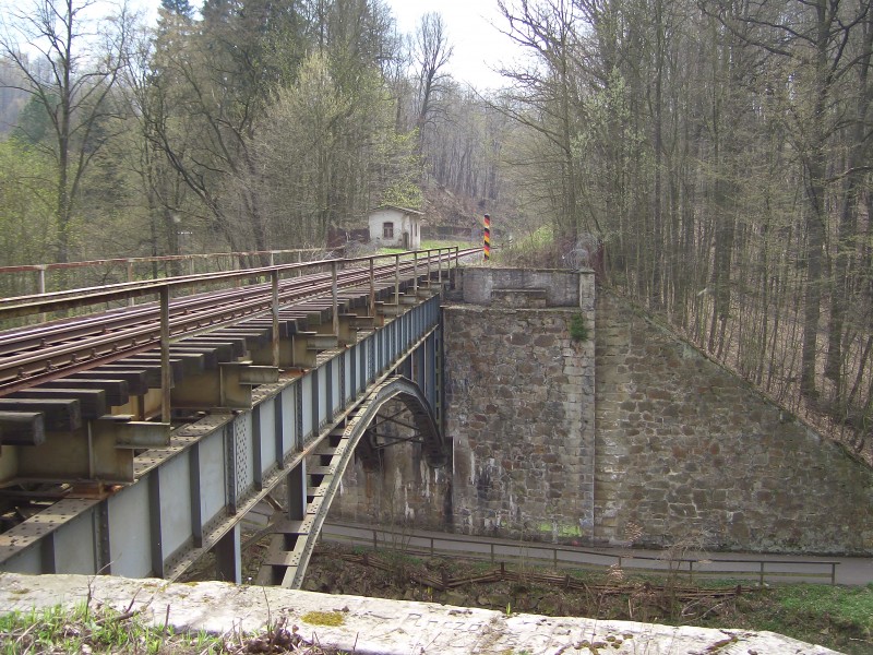 Bahnbrücke zwischen Deutschland und Polen