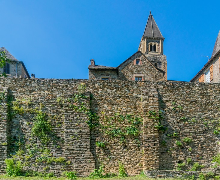 Battlements in Conques