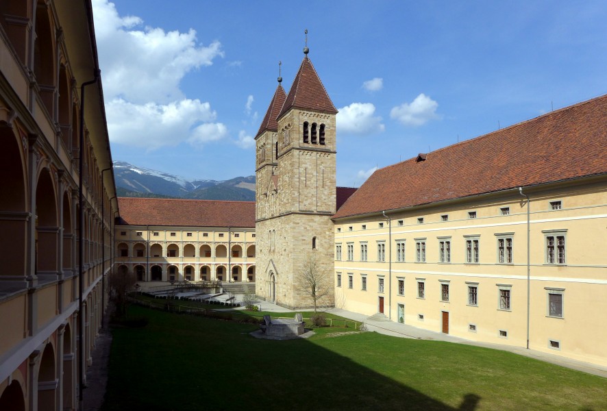 Benediktinerabtei Seckau, Äußerer Klosterhof