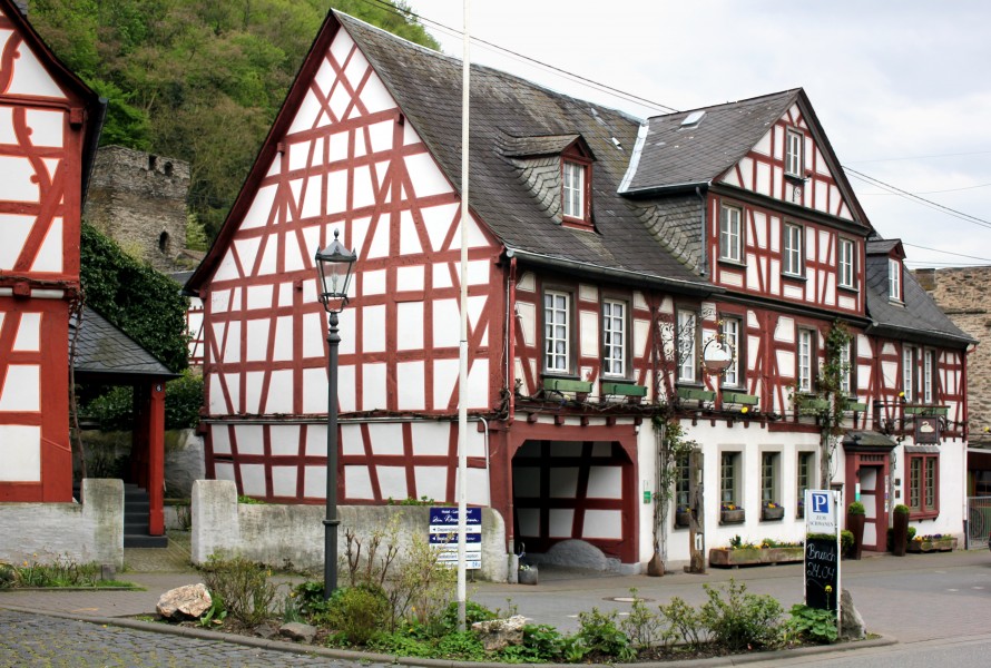 Braubach, Hotel Zum Weißen Schwanen, Brunnenstr. 4 (2016-04-29)