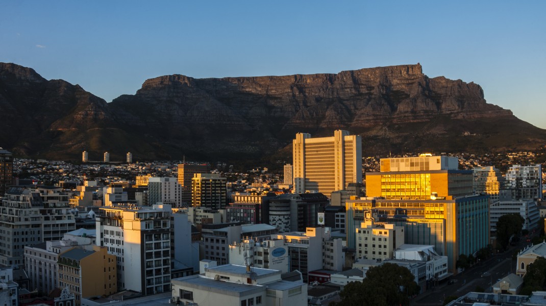 Cape Town dawn cityscape with Table Mountain