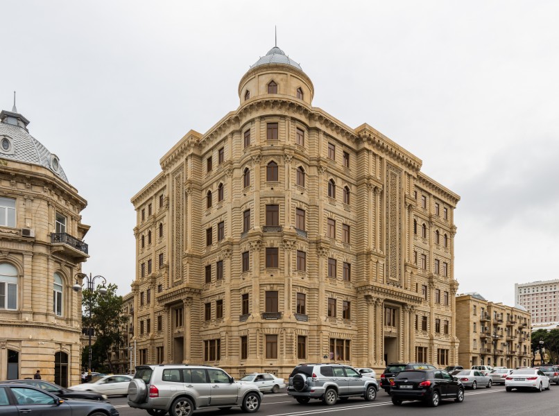 Edificio en Baku, Azerbaiyán, 2016-09-28, DD 30