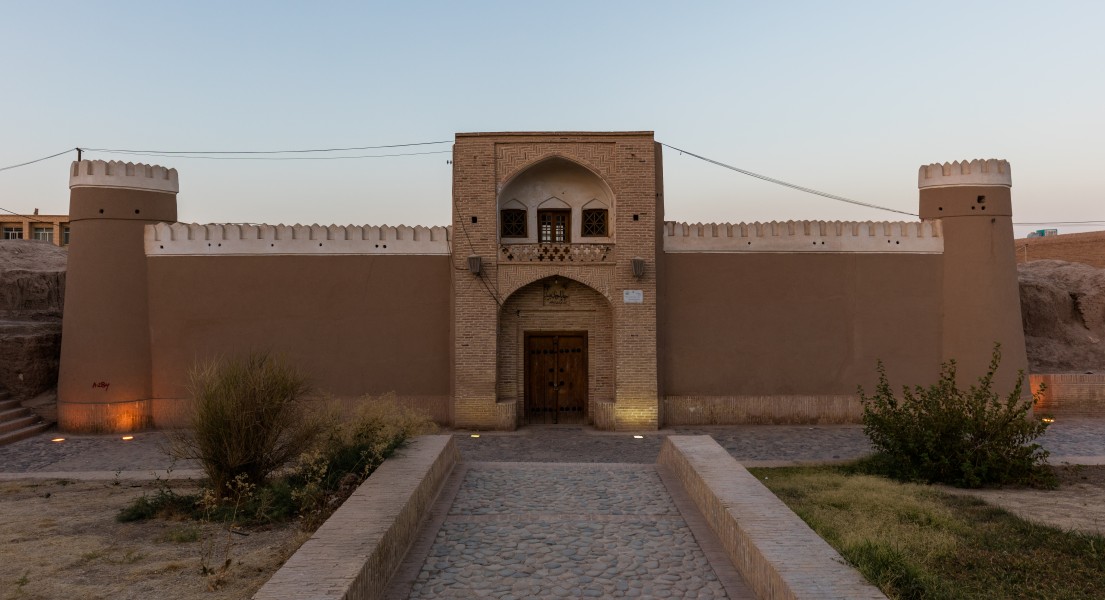 Edificio en Meybod, Irán, 2016-09-20, DD 31
