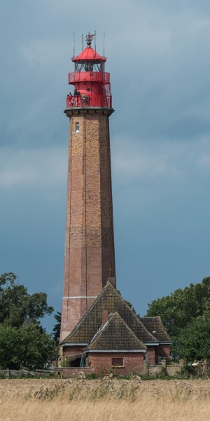 Flügge Lighthouse, Southeast view, vert. crop 20140812 1