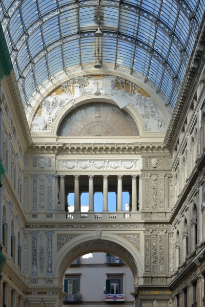 Galleria Umberto I Napoli lato Via S. Brigida