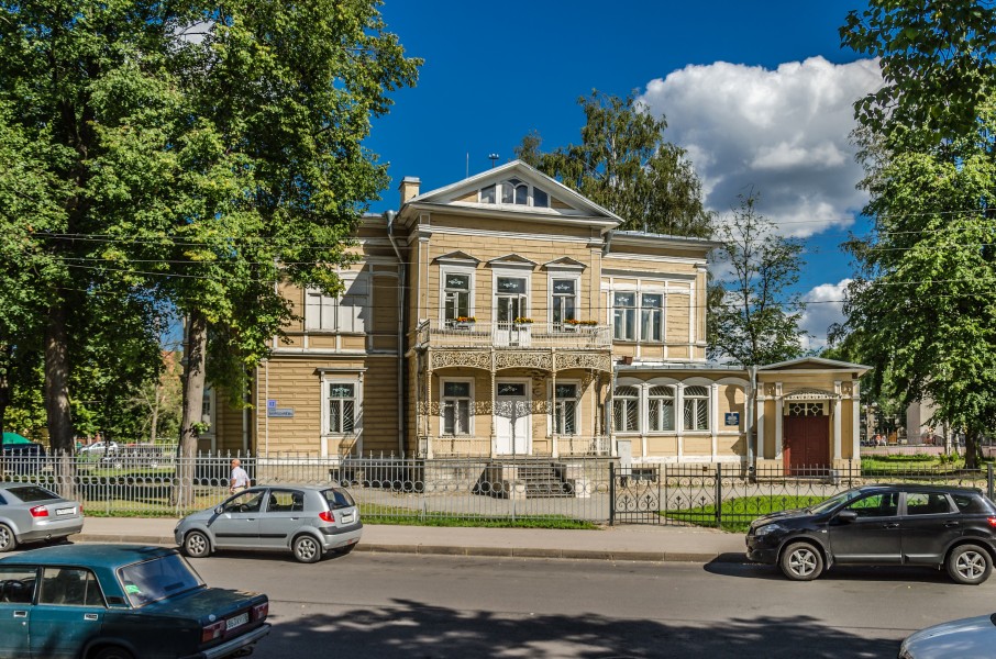 Geirot mansion in Peterhof 03