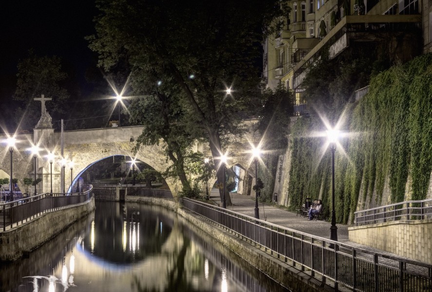 Gotycki most na Mlynowce - nocny pejzaz