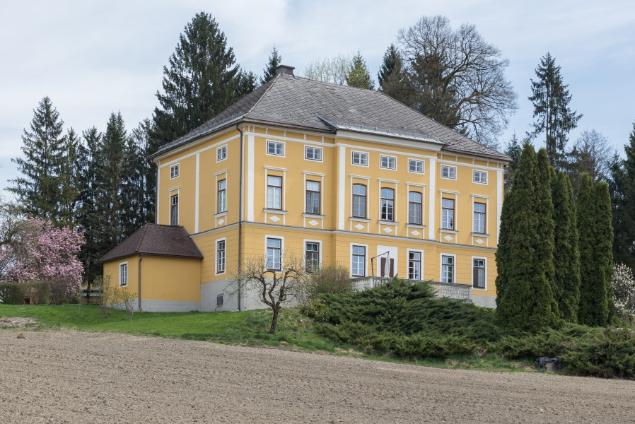 Grafenstein Lind Schloss Riedenegg 16042015 2075