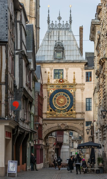 Gros-Horloge, Rouen, West View 140215 2