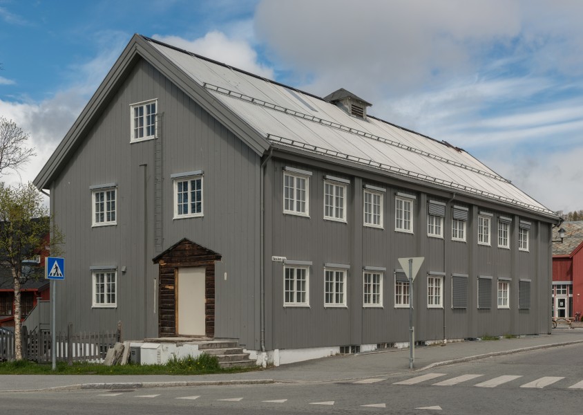 Hans Asengata 2, Røros, South view 20150616 1