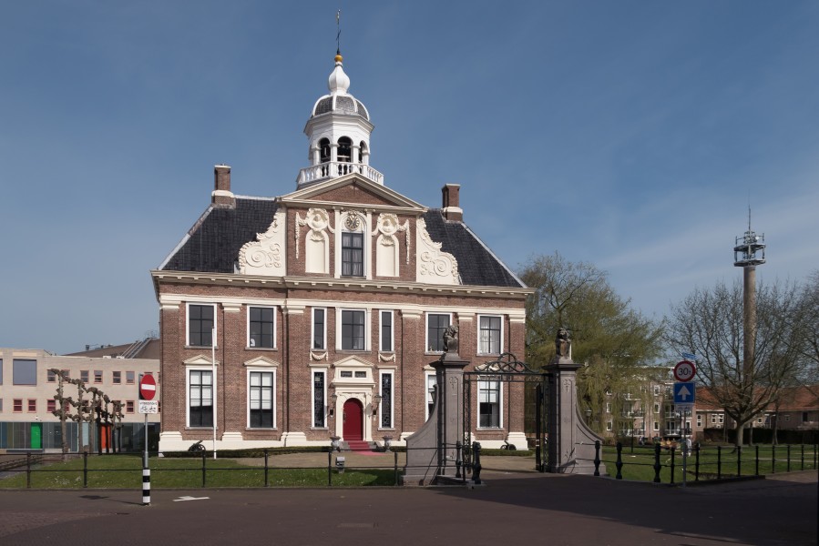 Heerenveen, de Crackstate (deel van het gemeentehuis) RM21169 IMG 2127 2018-04-17 10.30