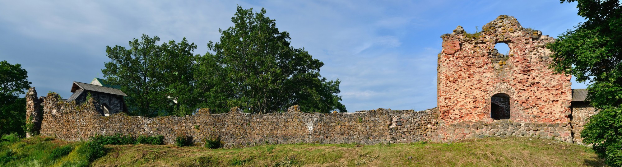 Karksi ordulinnuse varemed 2012