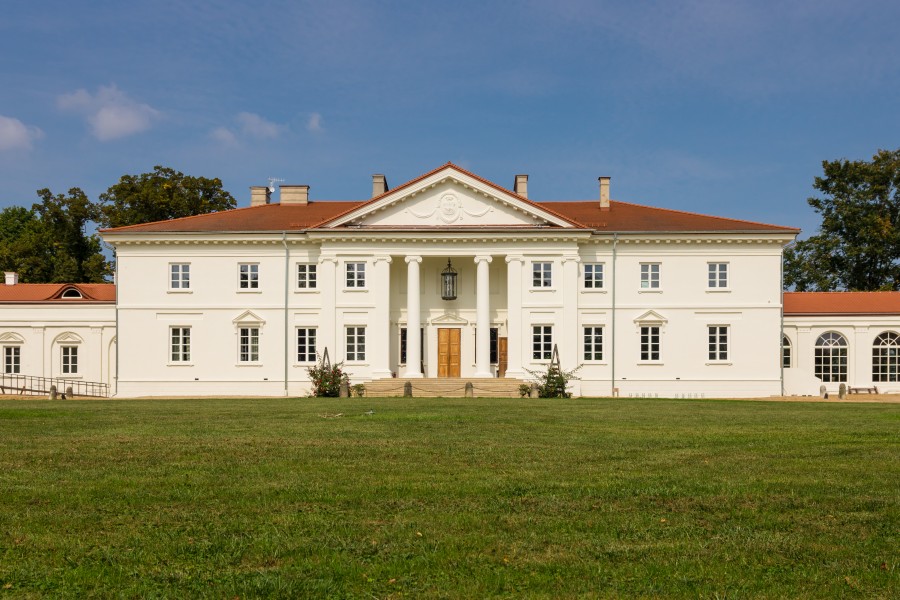 Korczew Palace