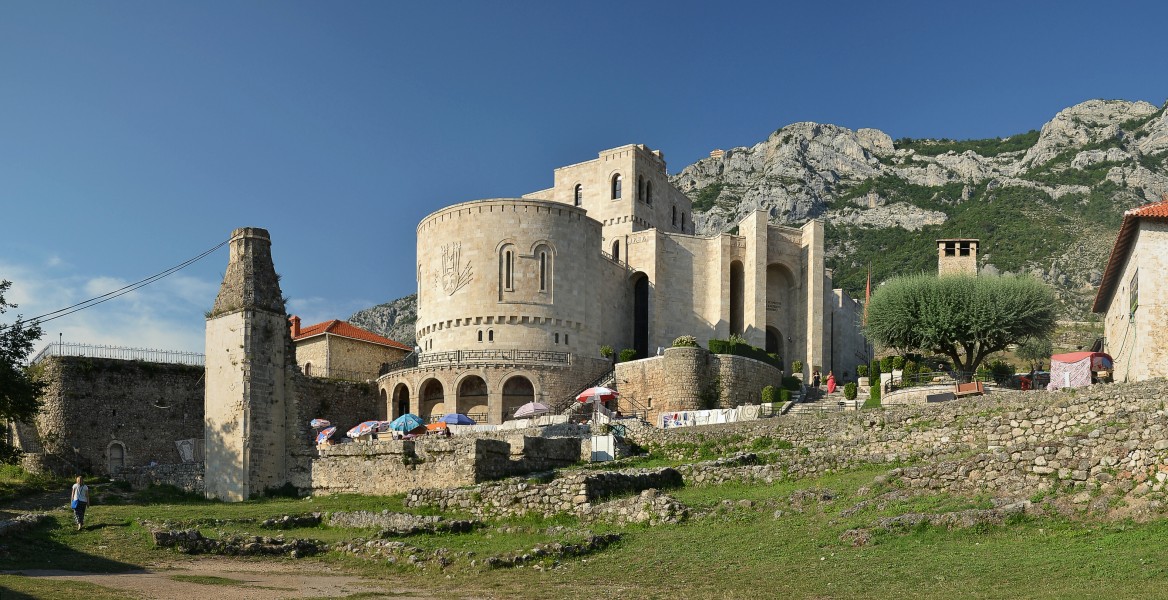 Kruja Castle (by Pudelek)