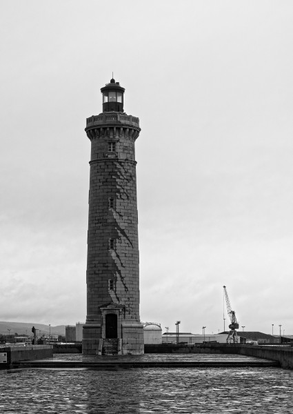 Môle Saint Louis Lighthouse BW cf02