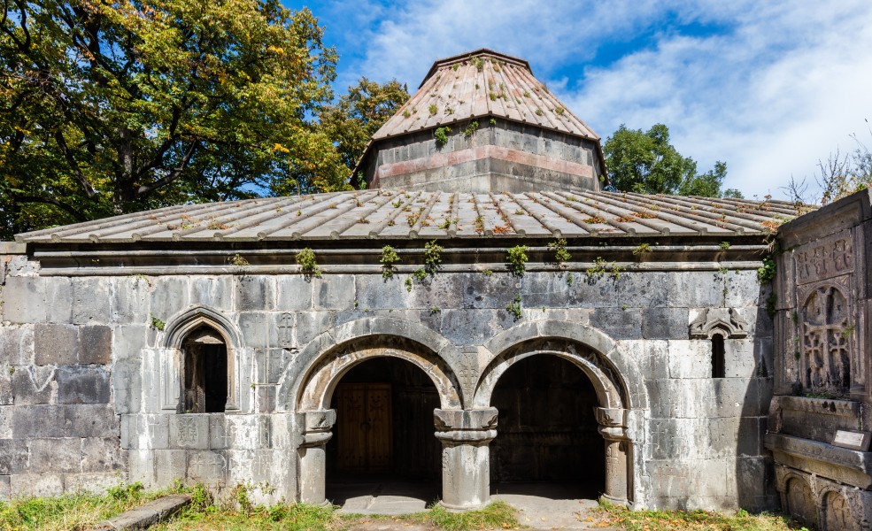 Monasterio de Sanahin, Armenia, 2016-09-30, DD 37