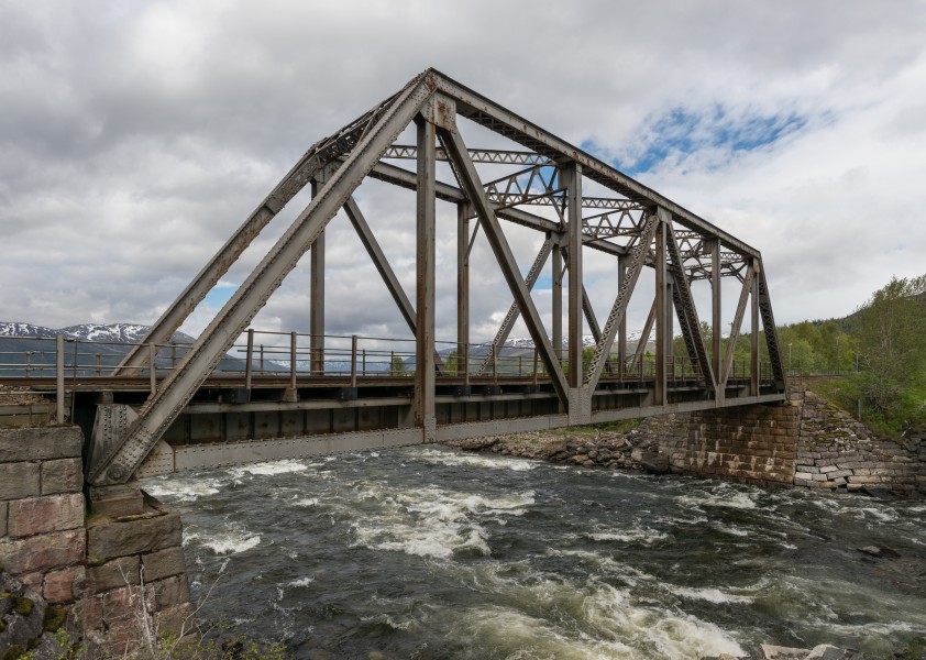 Nordlandsbanen Bridge Crossing Fusta River, Vefsn, Southeast view 20150607 1