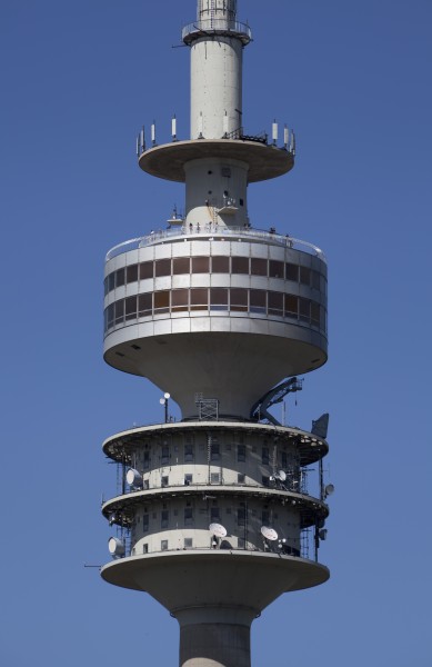 Olympiaturm, Múnich, Alemania 2012-04-28, DD 21