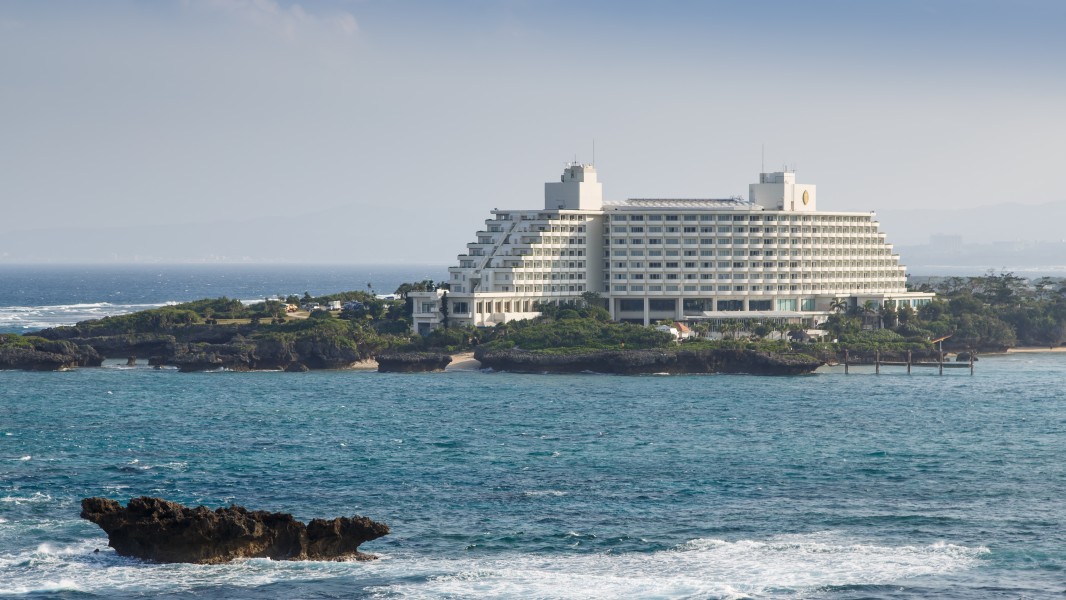 Onna Okinawa ANA-InterContinental-Manza-Beach-Resort-01