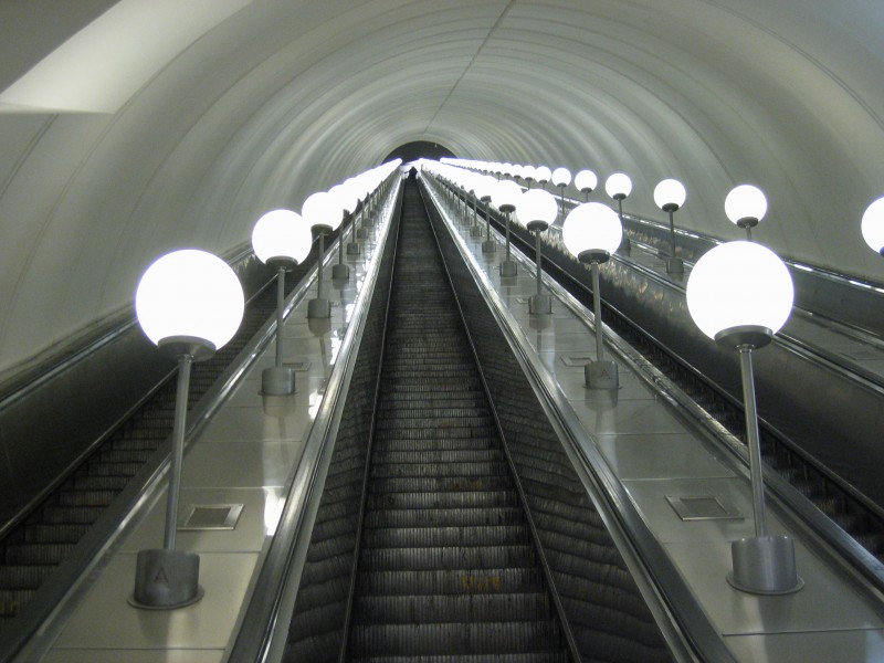 Parkpobedy-escalator