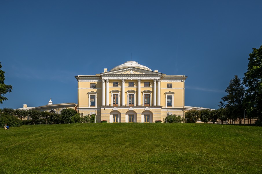 Pavlovsky Palace 03