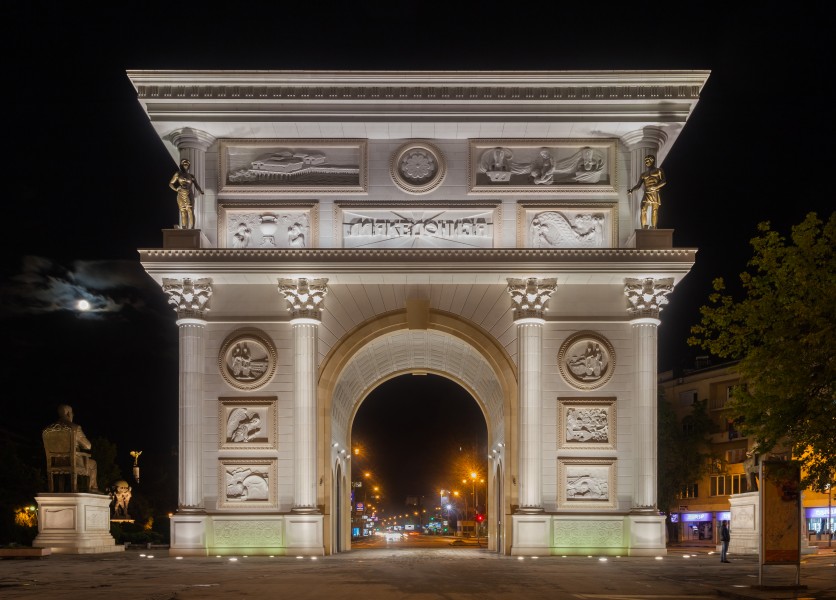 Porta Macedonia, Skopie, Macedonia, 2014-04-16, DD 105