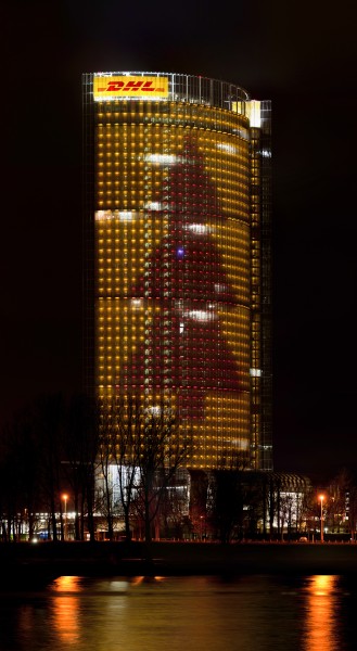 Post Tower X-Mas yellow-red