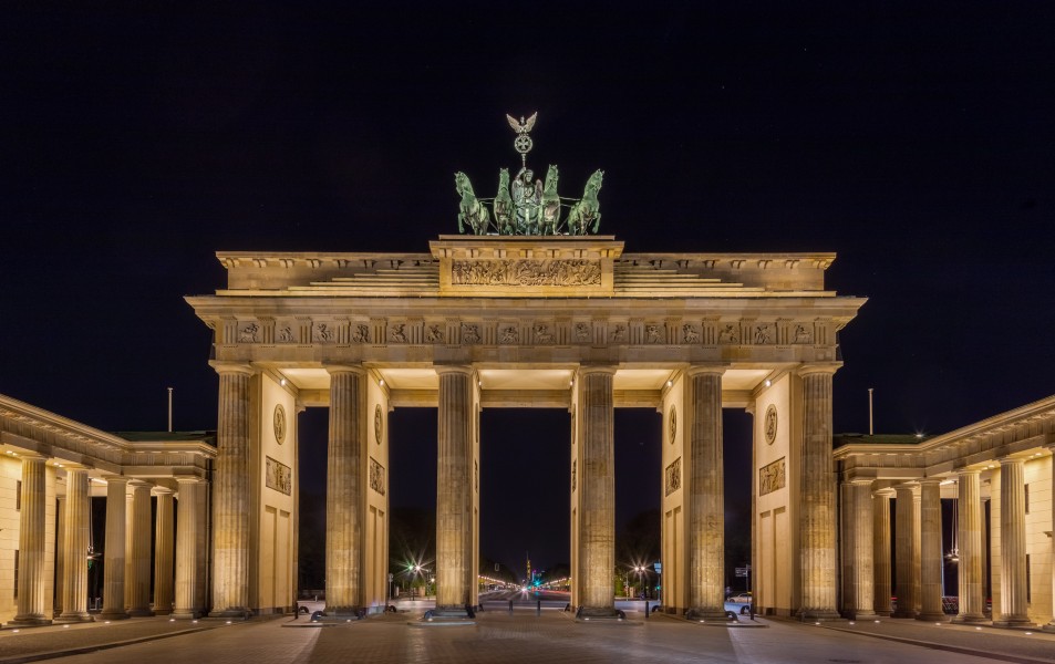 Puerta de Brandeburgo, Berlín, Alemania, 2016-04-21, DD 52-54 HDR