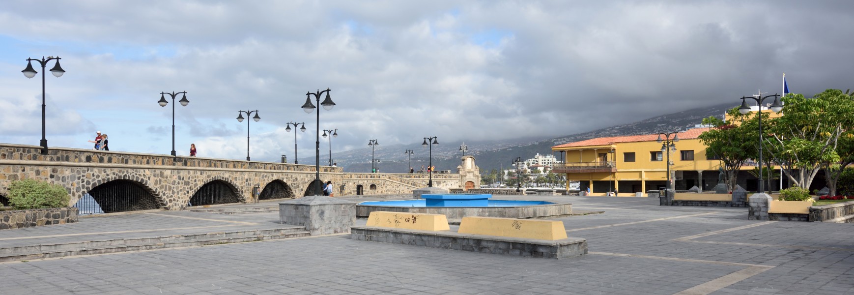 Puerto de la Cruz – Plaza de Europa Dec 2016