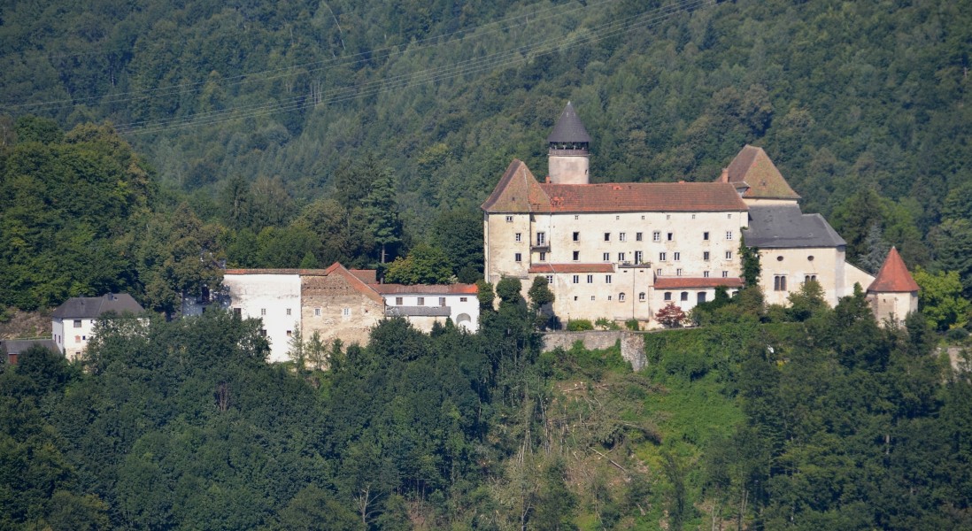 Schloss Rannariedl im Sommer 2012