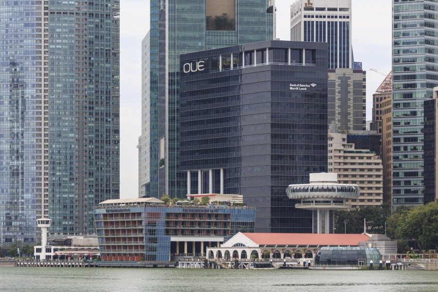 Singapore High-rises-at-Marina-Bay-02